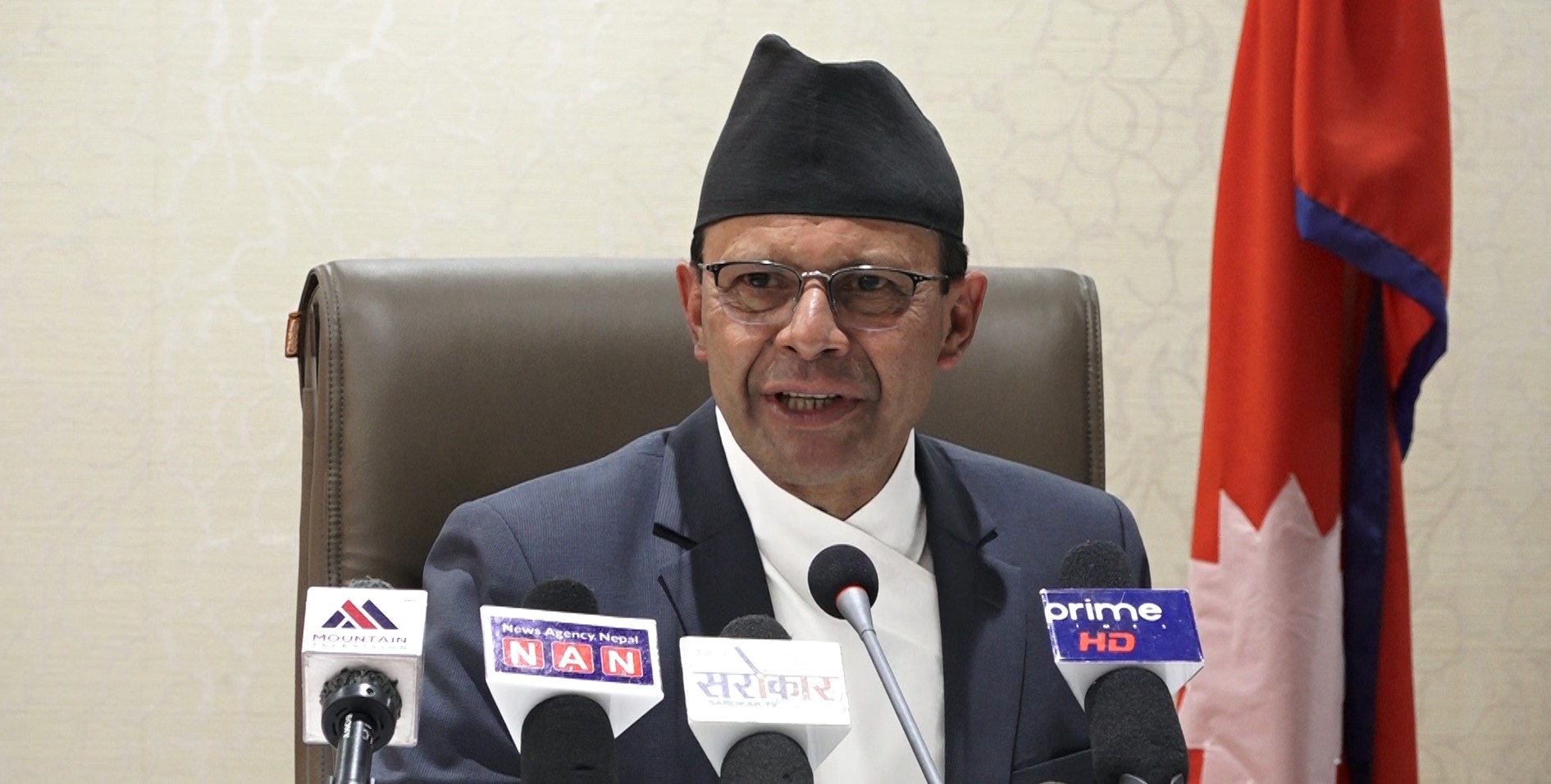 राजीनामा दिँदै मीनेन्द्र रिजालले भने- बीपीले कल्पना गरेजस्तो कांग्रेस कलकल बगिरहोस्